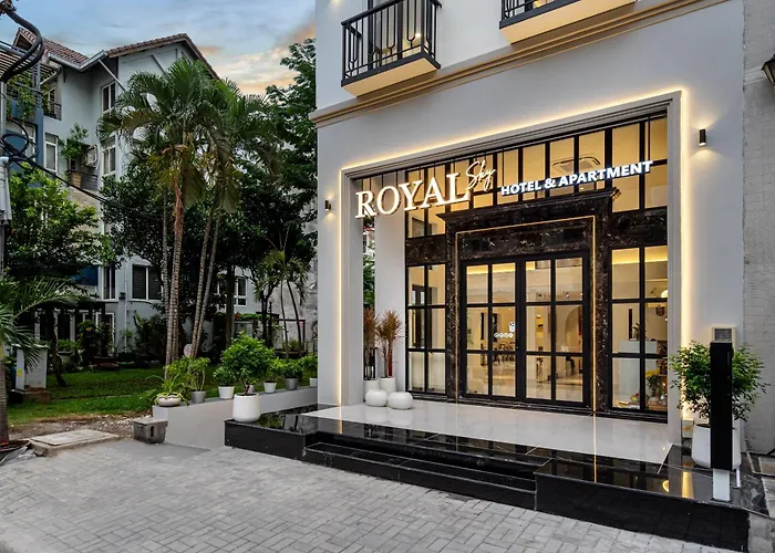 Royal & Apartment - Phu My Hung